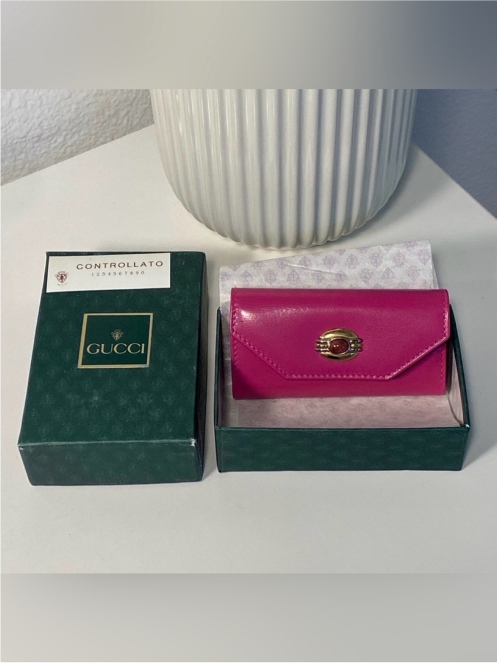 Gucci Fuchsia Leather cabochon Card Case with Gold-Tone Emblem vintage - Picture 4 of 9